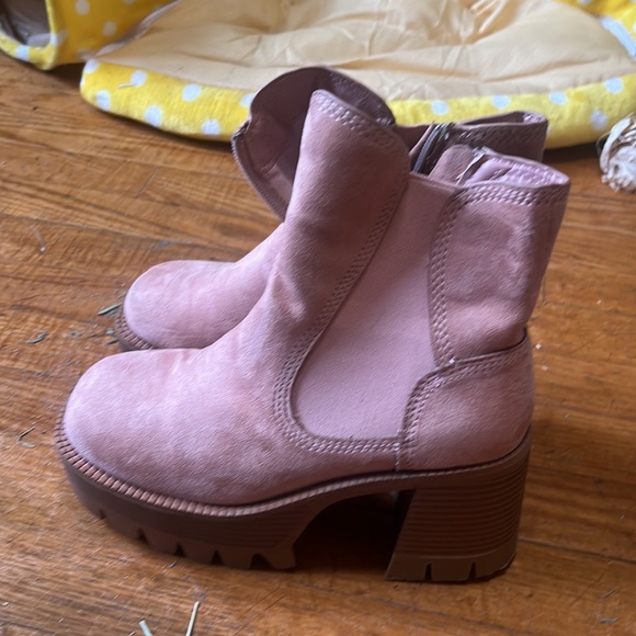 Great platform shows ! - Picture 2 of 5